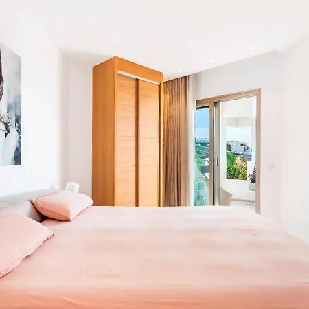New Luxury With Sea View In Mar
